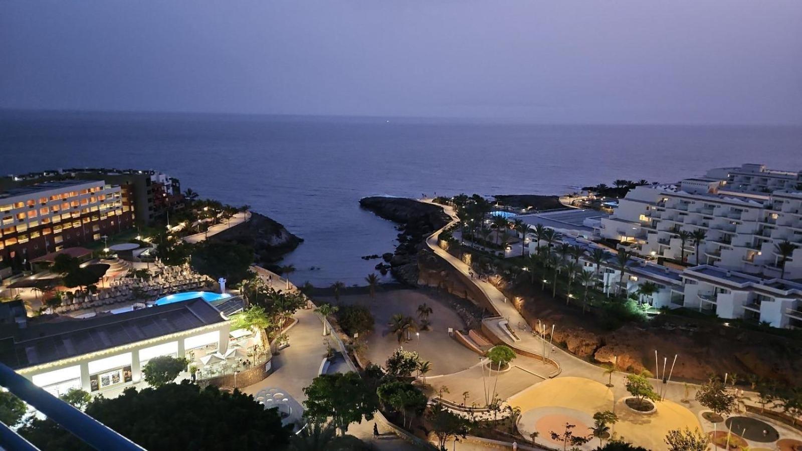 Lovely Blue Studio With Ocean View And Pool, Paraiso 918 アデヘ エクステリア 写真